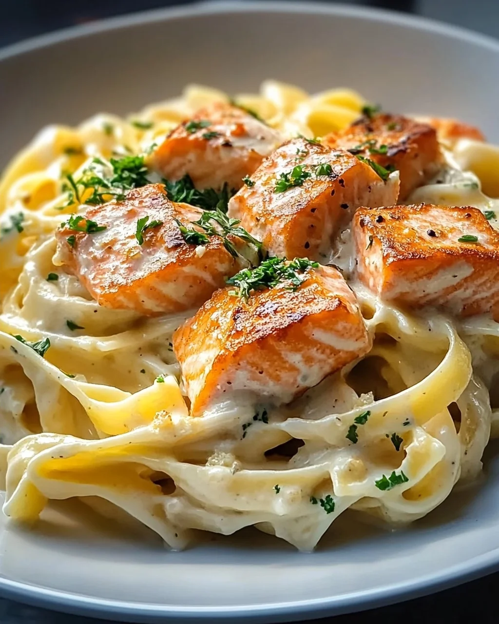 Cremige Lachs Pasta – Schnell & Lecker Abendessen!