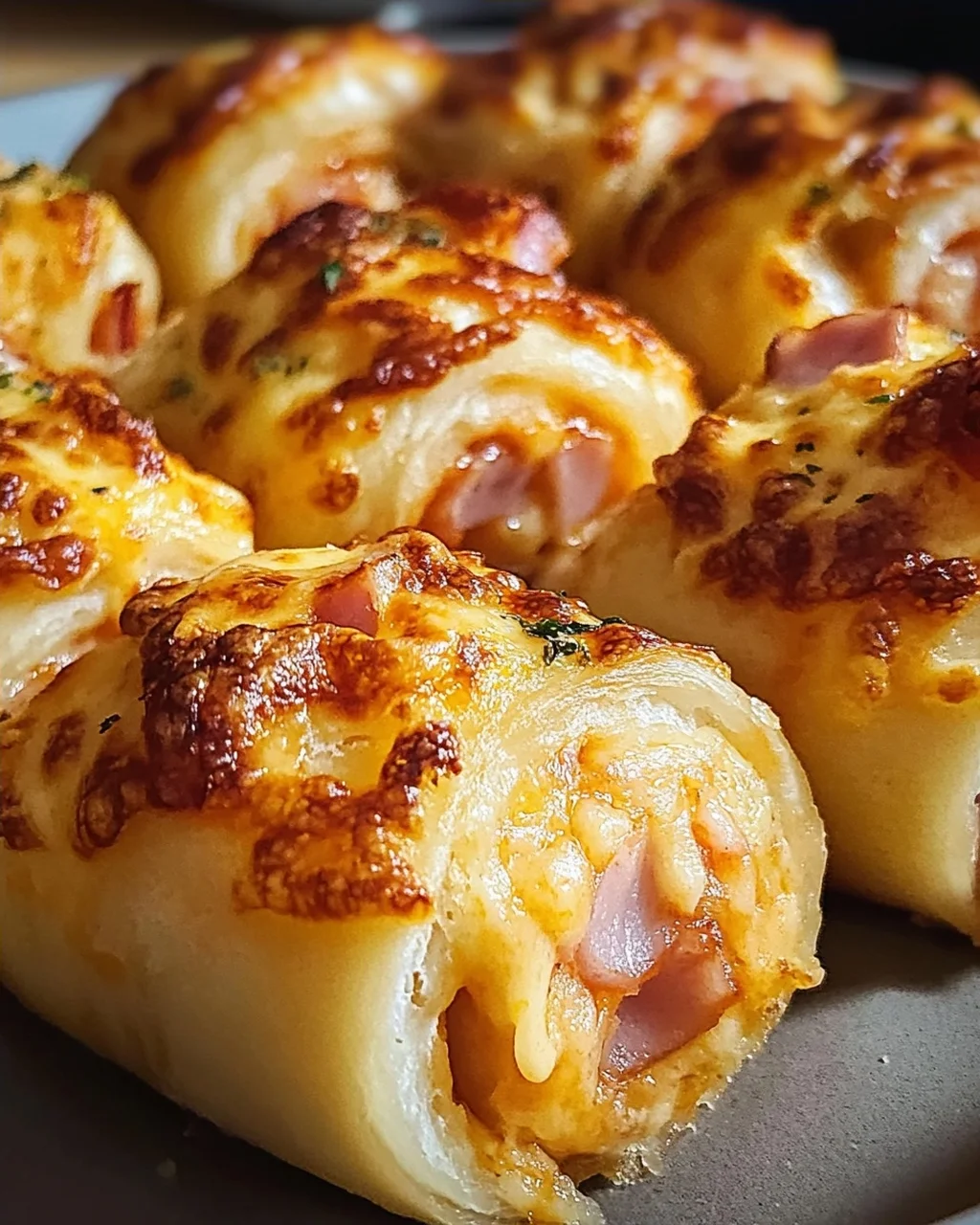 Gefüllte Pizzabrötchen selber machen