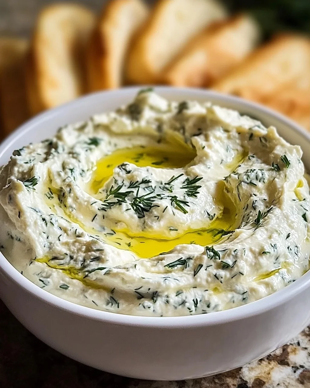 Perfekter Knoblauch-Kräuter-Frischkäse-Dip: Das einfache Rezept